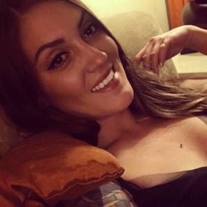 Meet your Posher, Kaylie